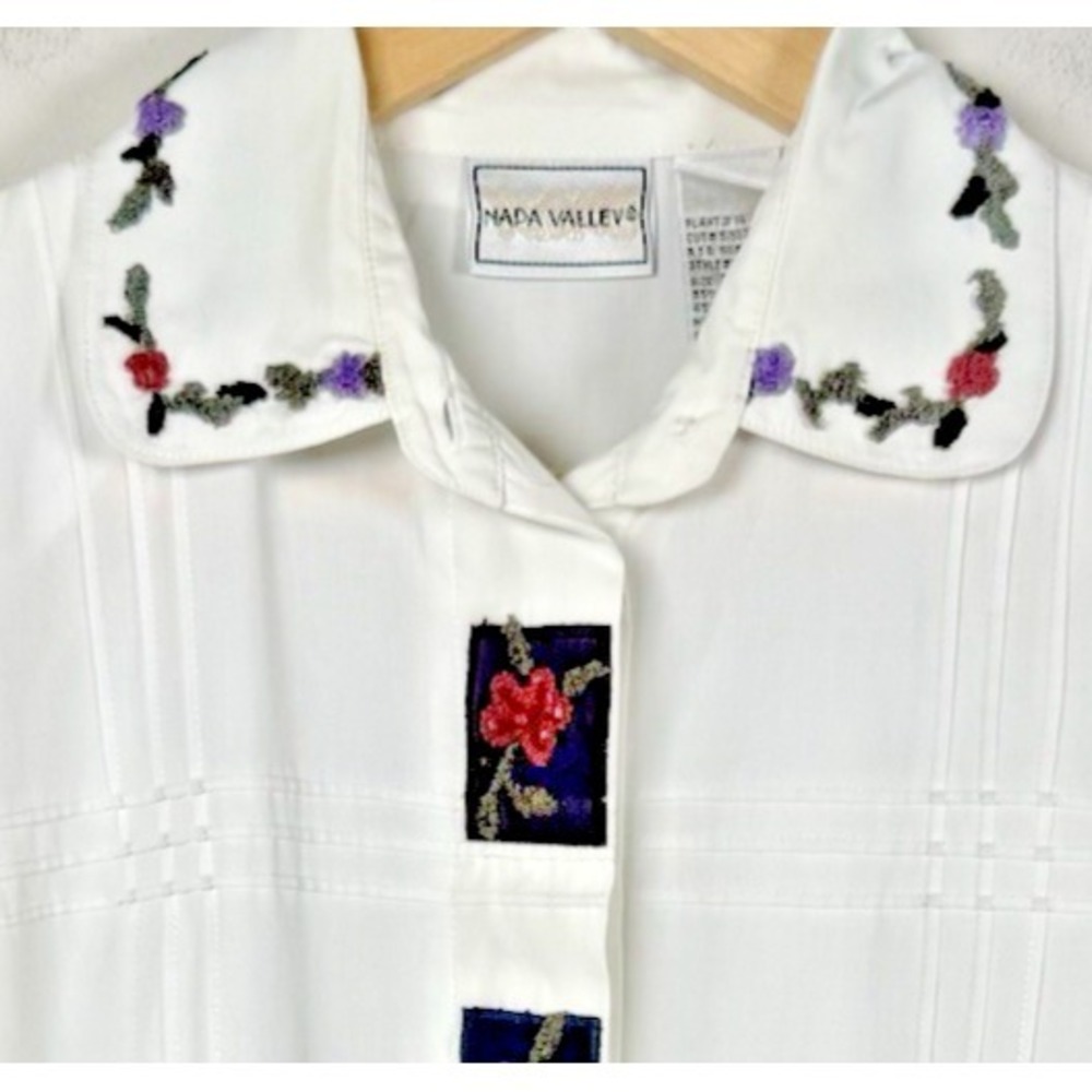 Vtg Napa Valley White Embroidered Blouse Cottagecore Shirt Folk Art Medium